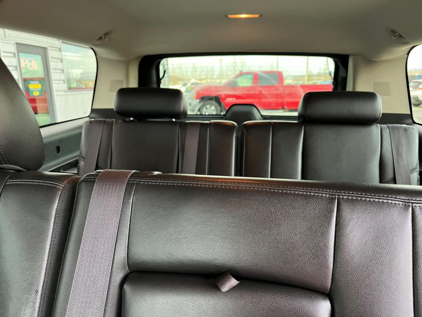 2013 SILVER /black leather CHEVROLET SUBURBAN LTZ (1GNSKKE70DR) with an 5.3L engine, Automatic transmission, located at 1960 Industrial Drive, Wasilla, 99654, (907) 274-2277, 61.573475, -149.400146 - Photo#13